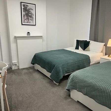 Guest Rooms In Camden Town Лондон Екстер'єр фото