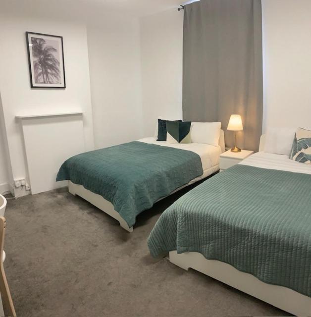 Guest Rooms In Camden Town Лондон Екстер'єр фото
